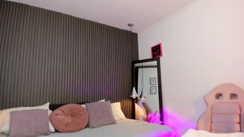 Snapshot of sammybrunette1 chatting on February 3, 2026, 8:03 pm Axel online show from February 3, 2026, 8:03 pm