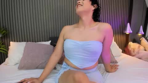 Snapshot of sammybrunette1 chatting on February 12, 2026, 8:37 pm Axel online show from February 12, 2026, 8:37 pm