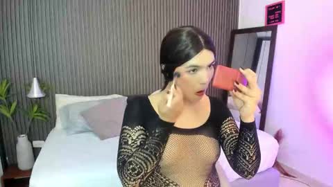 Snapshot of sammybrunette1 chatting on February 24, 2026, 8:29 pm Axel online show from February 24, 2026, 8:29 pm