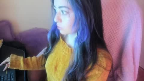   online show from April 22, 2026, 10:39 am