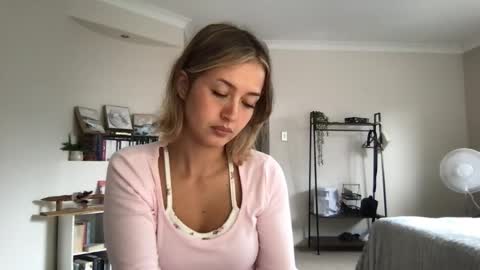 Sammy online show from May 7, 2026, 12:27 am