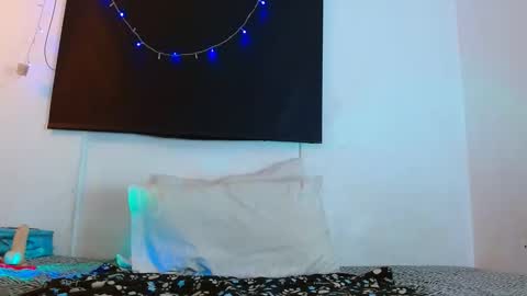 Samantha ferrer online show from February 6, 2025, 6:08 am