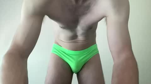 Snapshot of samt2527 chatting on December 15, 2024, 12:40 am SamT online show from December 15, 2024, 12:40 am