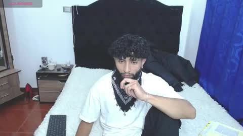 samudiaz_ online show from November 23, 2025, 7:19 am