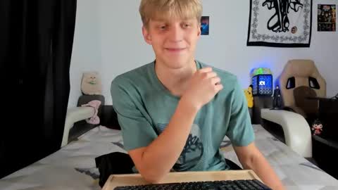 Sam online show from September 20, 2025, 9:10 am