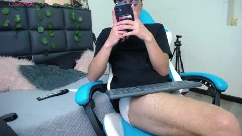 Snapshot of samuel_dark chatting on April 9, 2026, 1:38 am samuel_dark online show from April 9, 2026, 1:38 am