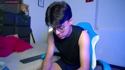 Snapshot of samuel_dark chatting on April 12, 2026, 1:54 am samuel_dark online show from April 12, 2026, 1:54 am