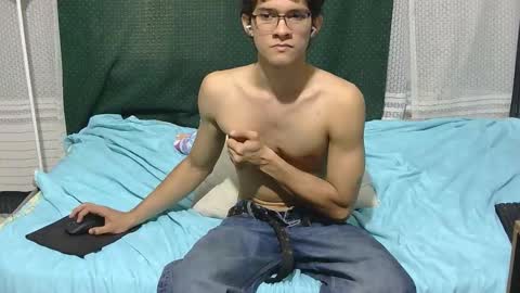 samuel_hills_ii online show from February 19, 2026, 2:13 pm