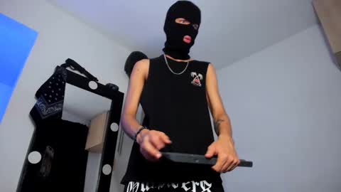   online show from November 4, 2025, 1:16 am