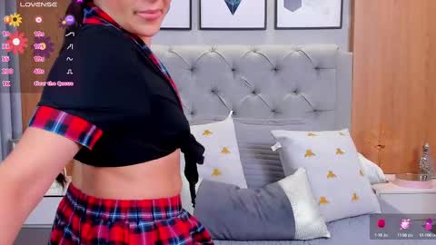 Samy Bennet online show from September 26, 2025, 4:44 pm