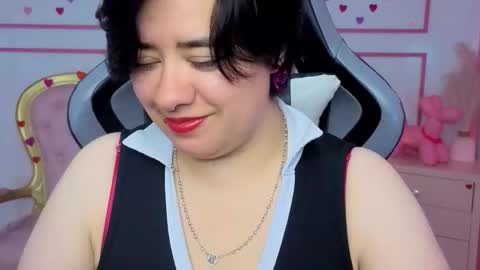 samythomas_t online show from January 17, 2026, 7:39 pm