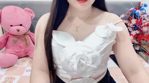 sanami_sian_ online show from December 15, 2025, 2:10 pm