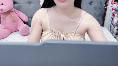 Snapshot of sanami_sian_ chatting on May 19, 2026, 1:56 am sanami_sian_ online show from May 19, 2026, 1:56 am