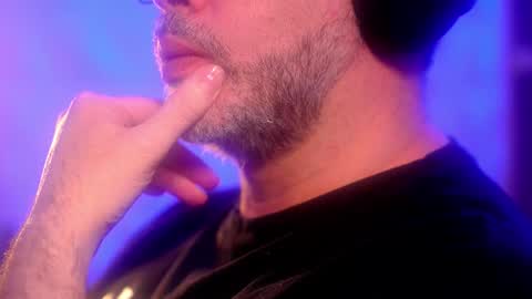 Sanders online show from November 16, 2025, 11:32 pm