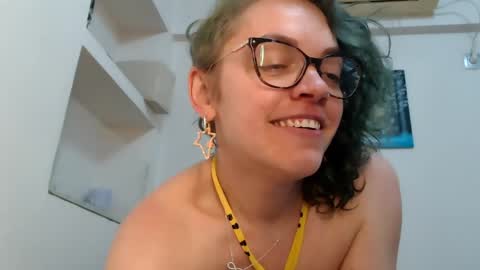 Sandra online show from April 14, 2026, 5:41 pm