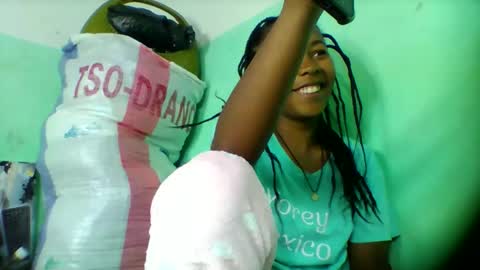 Snapshot of sandra1253099 chatting on March 12, 2026, 7:25 am sandra1253099 online show from March 12, 2026, 7:25 am