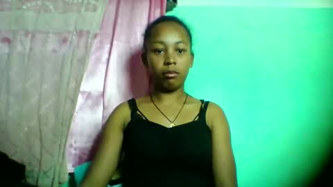 sandra1253099 online show from May 4, 2026, 7:04 am