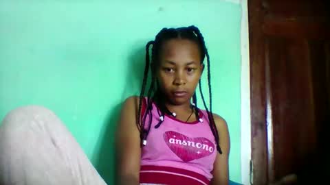 sandra1253099 online show from May 7, 2026, 6:08 am