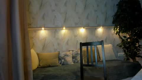 Sandra online show from November 28, 2025, 1:19 am