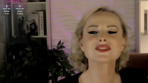 Sandra online show from October 23, 2025, 6:02 am