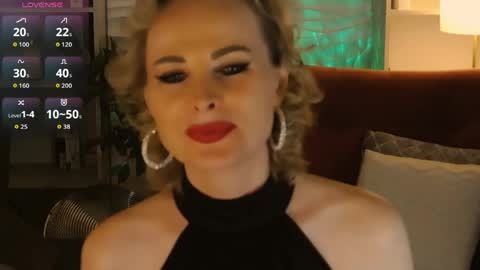 Snapshot of sandra_kind chatting on April 8, 2026, 5:40 am Sandra online show from April 8, 2026, 5:40 am