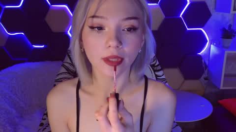 Sandy  online show from January 17, 2025, 1:25 am