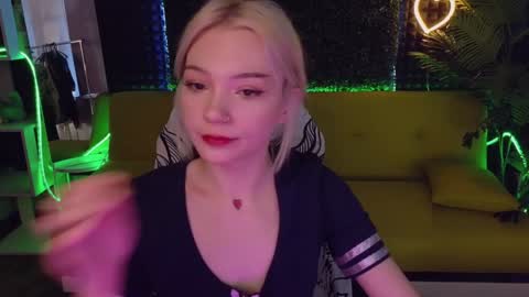 Sandy  online show from January 31, 2025, 4:14 am