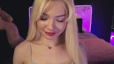 Sandy  online show from November 29, 2025, 2:25 am