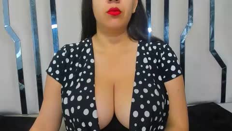 sandraclarkx69 online show from November 10, 2025, 11:53 am