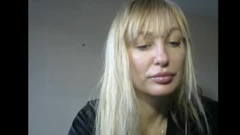 Snapshot of sandraglamour chatting on March 4, 2025, 8:46 am Sandra online show from March 4, 2025, 8:46 am