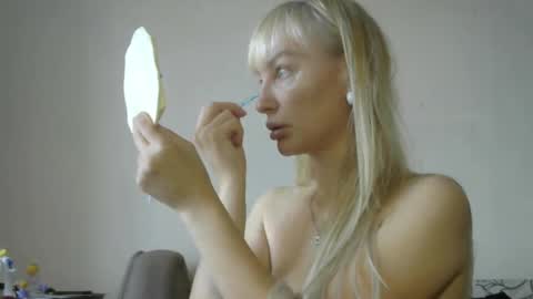 Snapshot of sandraglamour chatting on September 19, 2025, 9:32 am Sandra online show from September 19, 2025, 9:32 am