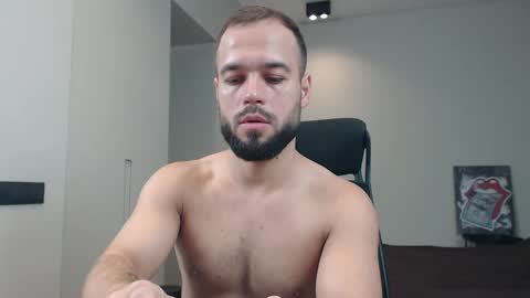 DeAlex online show from November 28, 2025, 9:45 am