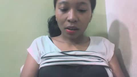 sandy735579 online show from April 17, 2026, 2:36 am