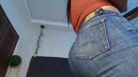 SAM  online show from December 15, 2025, 11:58 am