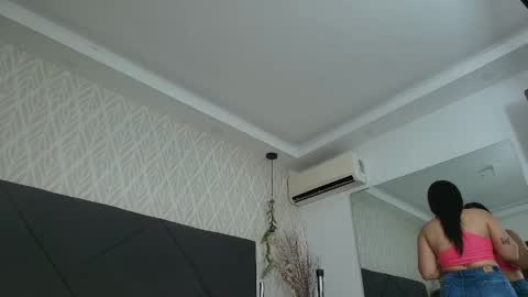 Snapshot of sandy_rivas chatting on April 19, 2026, 12:04 pm SAM online show from April 19, 2026, 12:04 pm