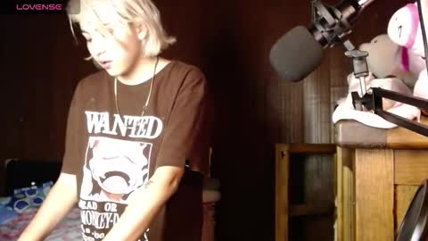 Snapshot of sandy_straw chatting on December 16, 2025, 6:07 am sandy_straw online show from December 16, 2025, 6:07 am