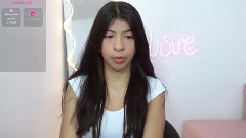 sandyy_tay online show from December 18, 2025, 11:38 am