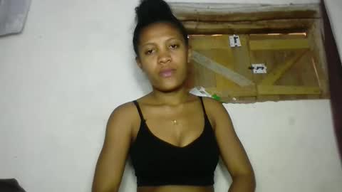 sanelie09 online show from October 18, 2025, 7:42 am