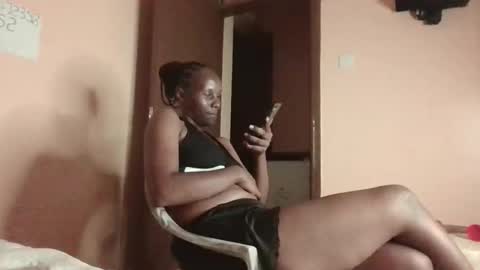 santalicious online show from April 18, 2026, 7:58 pm