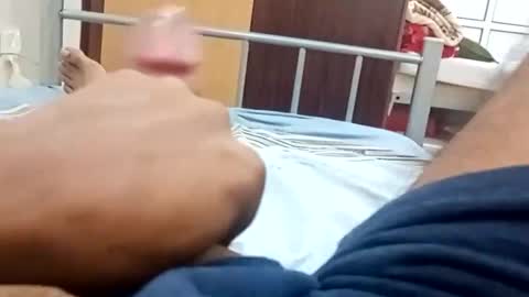 Snapshot of santhoshlees chatting on November 21, 2025, 11:09 am Harder online show from November 21, 2025, 11:09 am