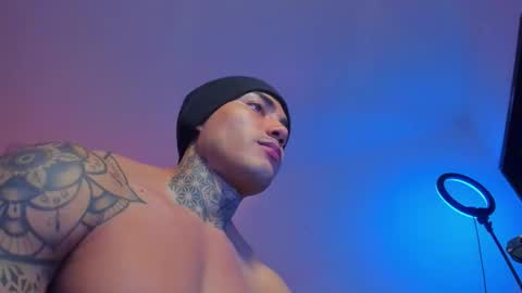 Snapshot of santi__ferrer chatting on December 19, 2025, 12:28 am Santi Ferrer online show from December 19, 2025, 12:28 am