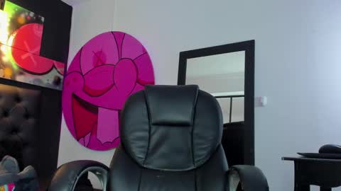 santi online show from February 14, 2025, 3:36 pm