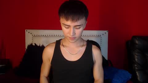 santi_fabulous online show from March 5, 2025, 2:25 am