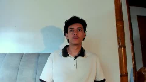 Snapshot of santi_twink19 chatting on June 2, 2026, 1:02 pm santi_twink19 online show from June 2, 2026, 1:02 pm