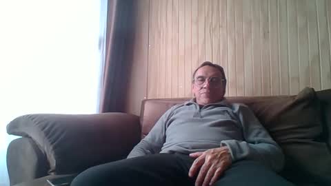 Snapshot of santiago_n chatting on June 2, 2026, 6:32 pm santiago_n online show from June 2, 2026, 6:32 pm