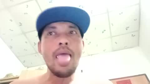 Snapshot of santichai561323 chatting on February 13, 2025, 6:09 am santichai561323 online show from February 13, 2025, 6:09 am