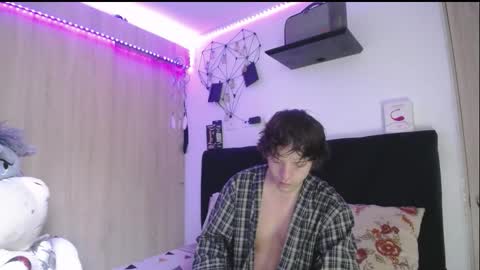 Santii online show from March 19, 2026, 12:09 pm