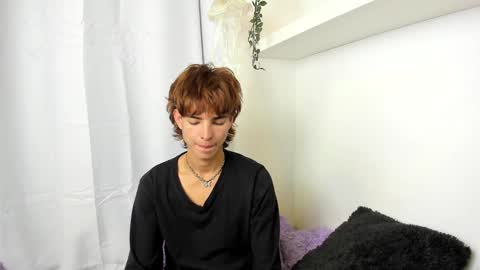 Snapshot of santy_kitty chatting on January 8, 2025, 3:08 am kitty online show from January 8, 2025, 3:08 am