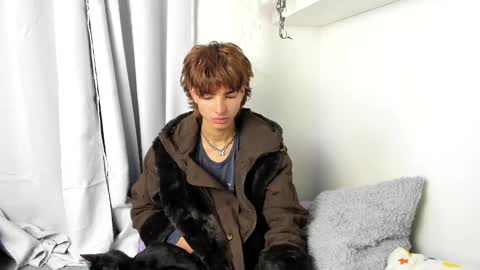 Snapshot of santy_kitty chatting on January 15, 2025, 4:57 am kitty online show from January 15, 2025, 4:57 am