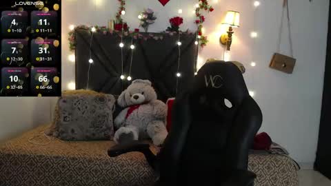 sanyaseraphine0 online show from June 1, 2026, 7:48 pm